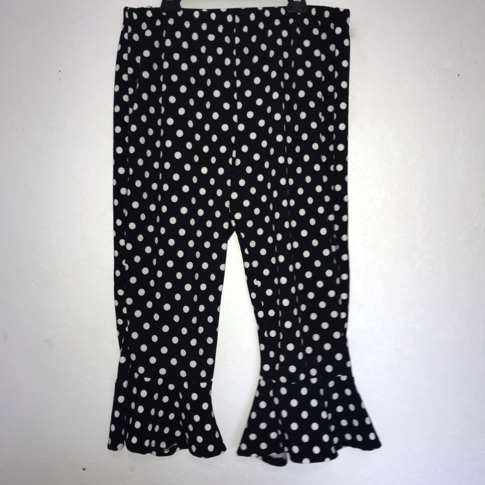 Arabella Stretch Ruffle Hem Crop Black White Polka Dot Pant 2X*